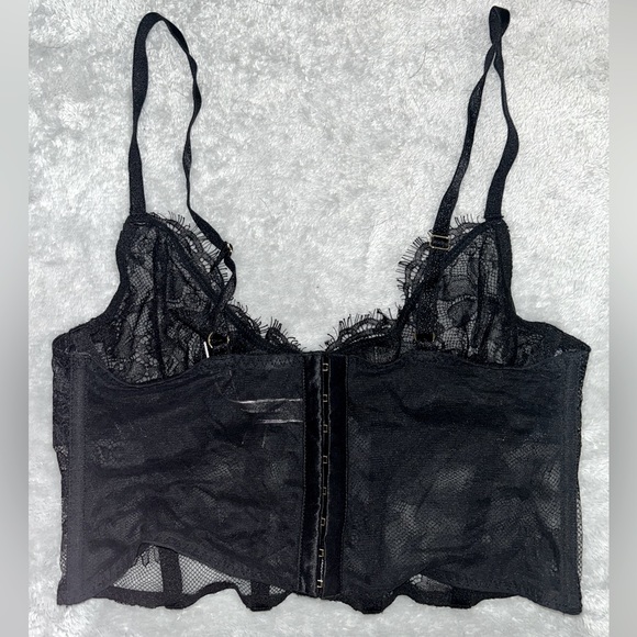 Black Victoria’s Secret Lace Corset Bra - Picture 4 of 4